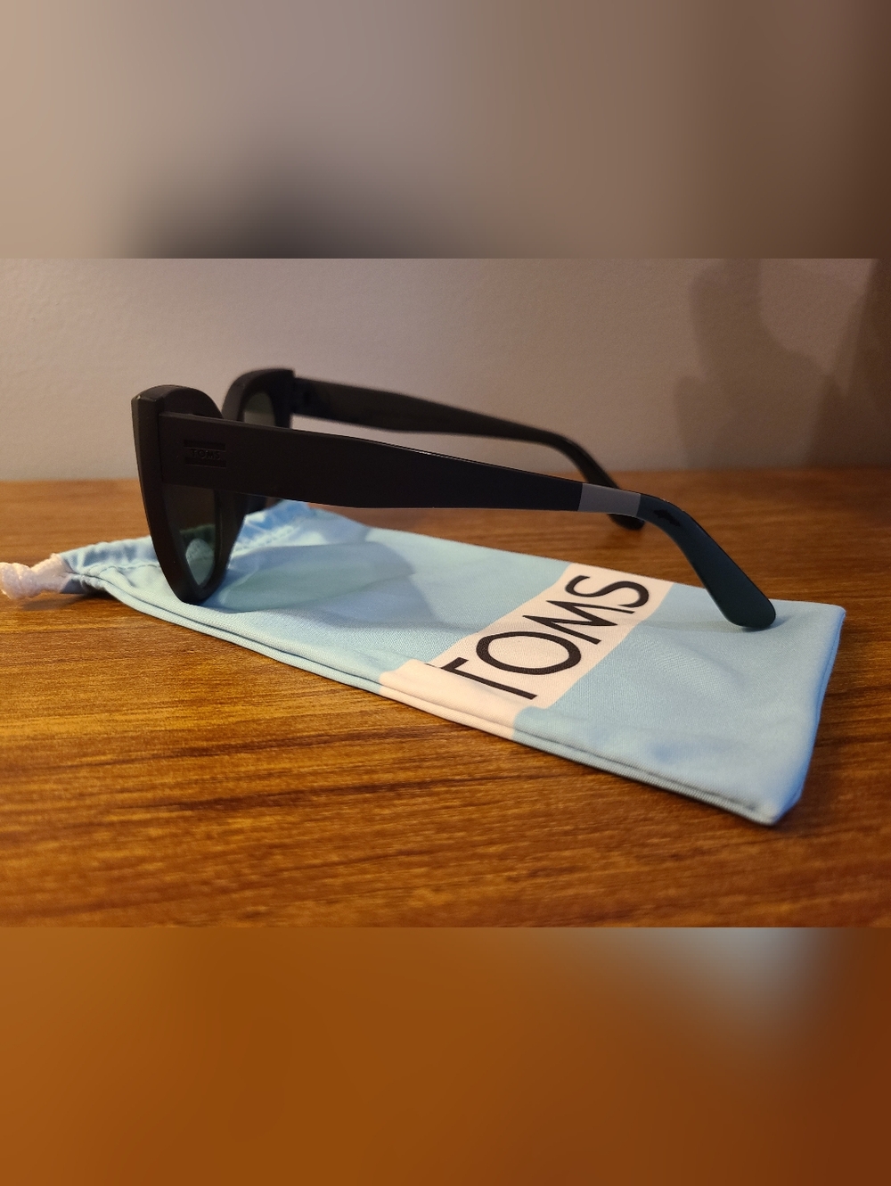 Tom's Sydney Traveler Sunglasses - Picture 3 of 5
